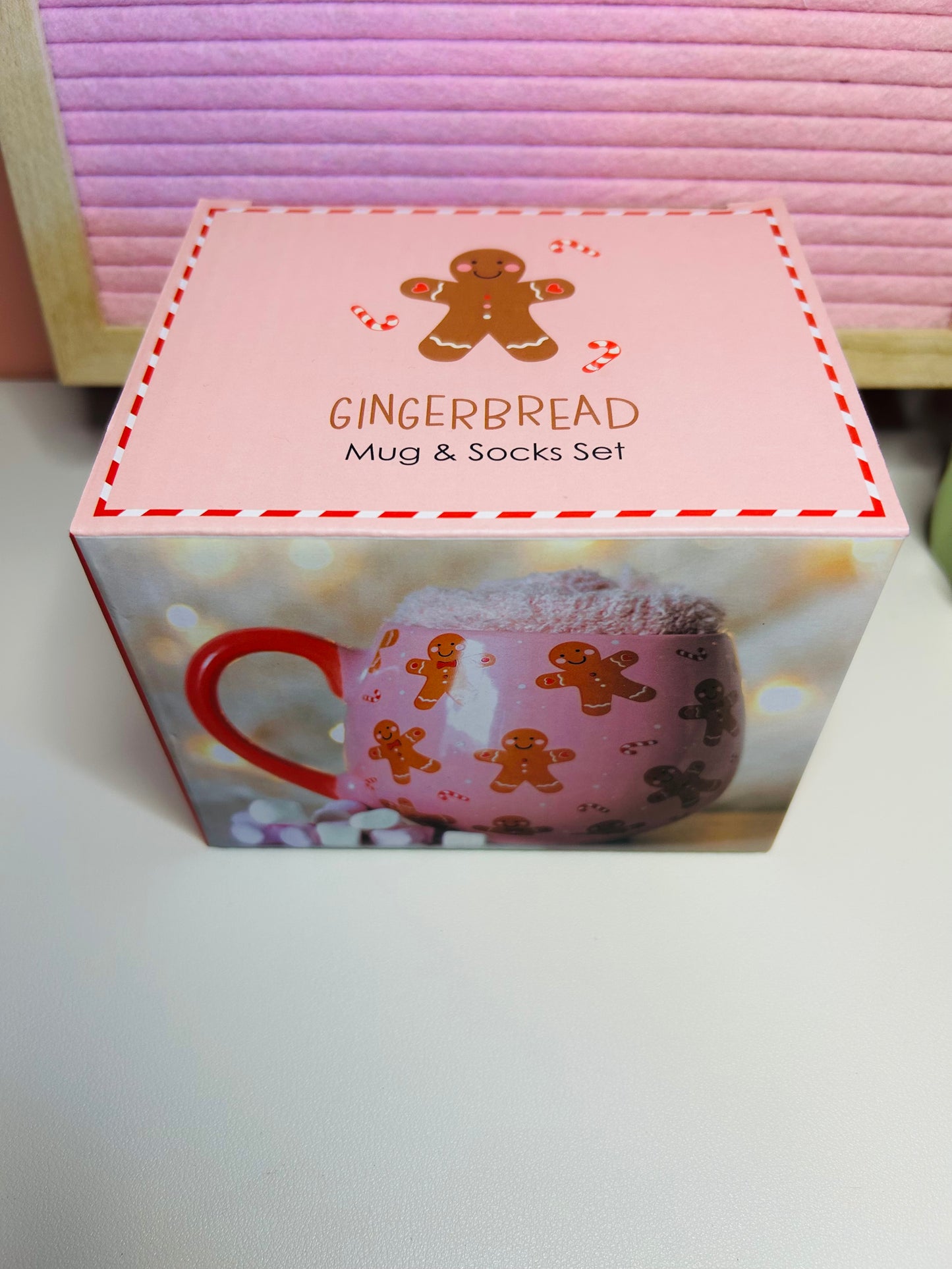 Pink Gingerbread Rounded Mug & Fluffy Socks Gift Set
